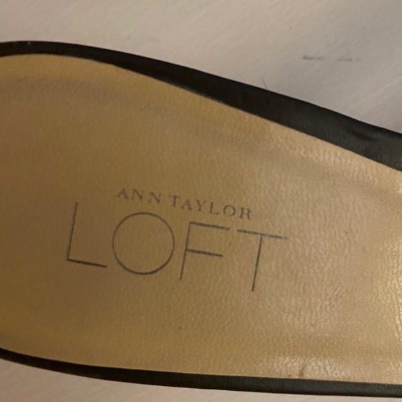 Ann Taylor Loft leather heels - Picture 7 of 8